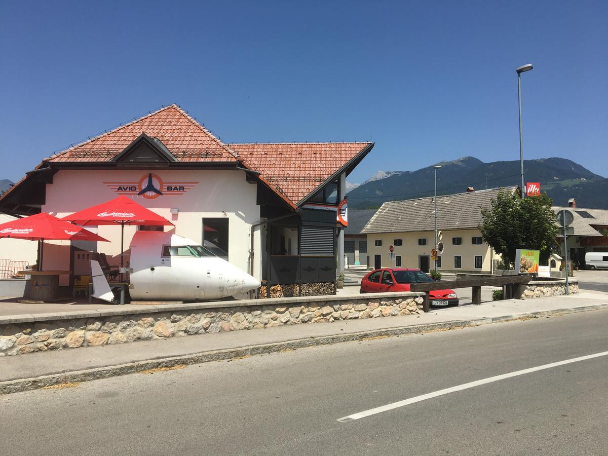 Apartments Avio Zgornji Brnik Zewnętrze zdjęcie