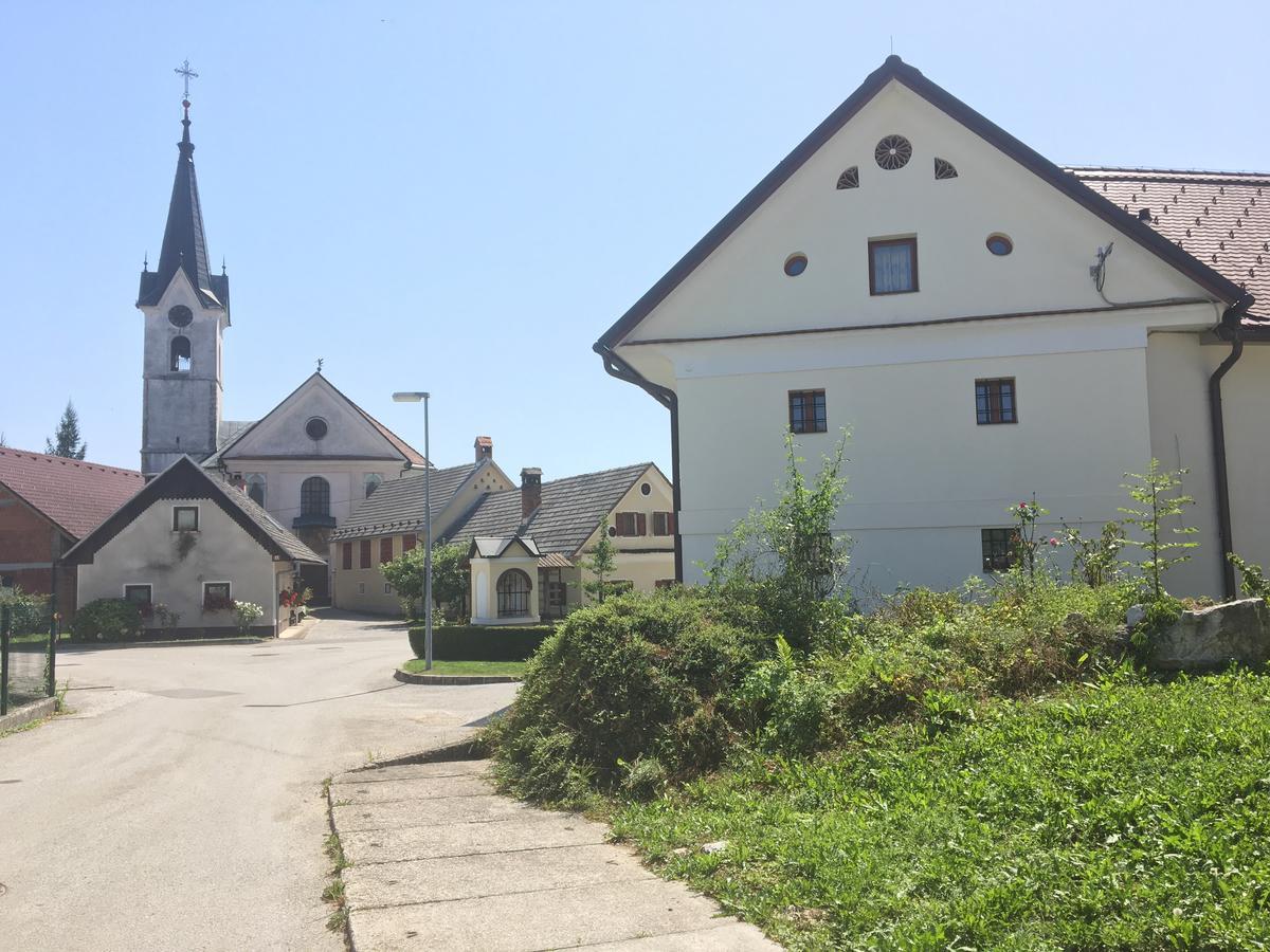 Apartments Avio Zgornji Brnik Zewnętrze zdjęcie